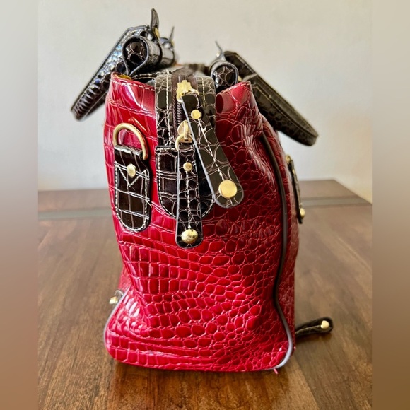 👜 Samantha Brown Burgundy Croco Embossed Overnight Travel Bag 12.5”H x 14”W - Picture 6 of 15